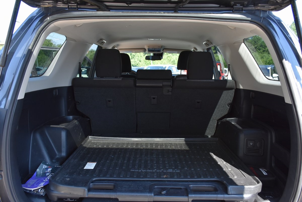 2022 Toyota 4Runner SR5 Image 13 of 34