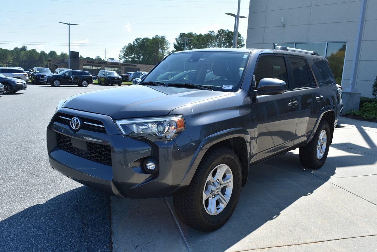 2022 Toyota 4Runner SR5 Image 1 of 34