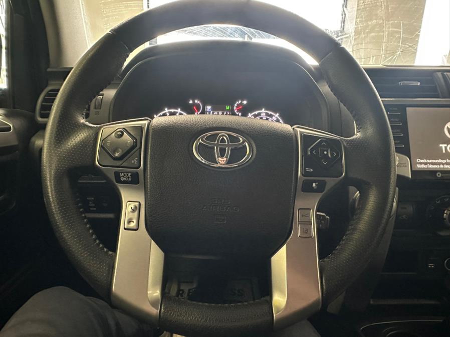 Vehicle image 39 of 56