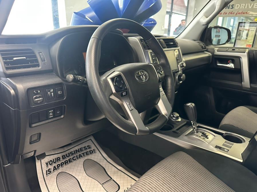Vehicle image 17 of 56