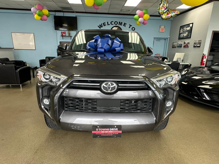 Vehicle image 12 of 56