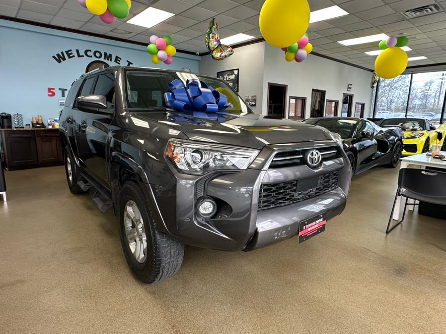 Vehicle image 4 of 56