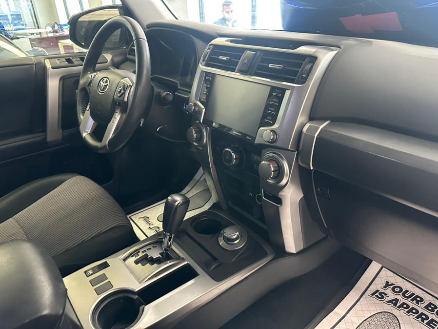 Vehicle image 29 of 56