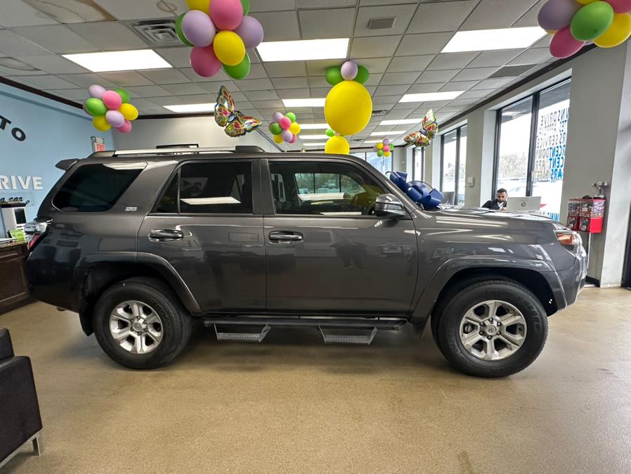 Vehicle image 6 of 56