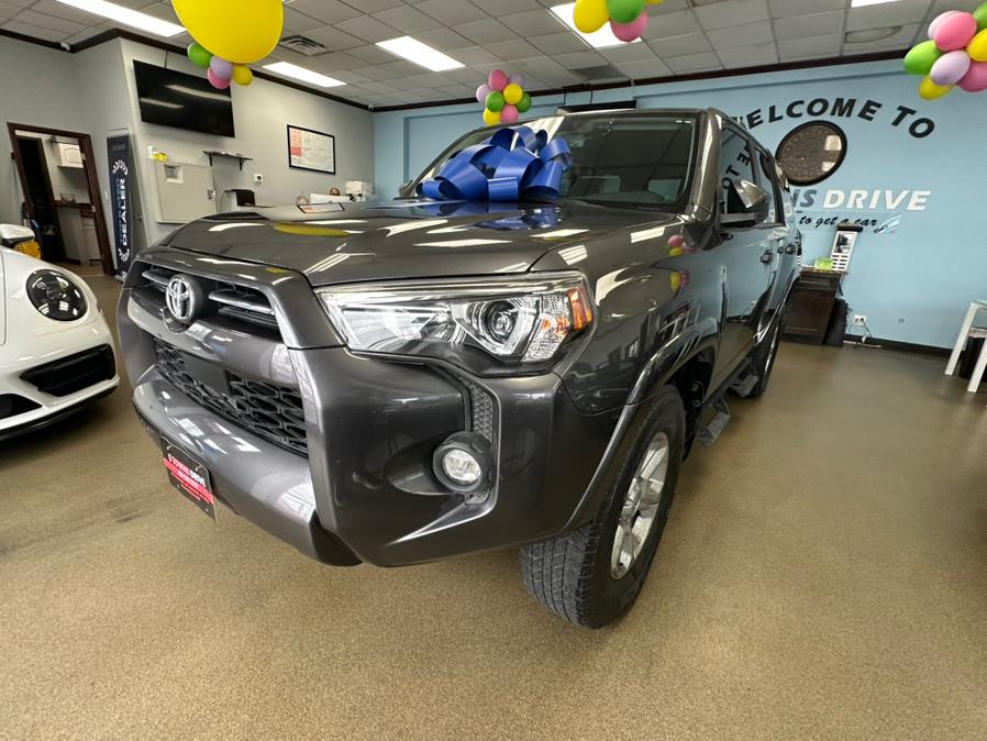 Vehicle image 3 of 56