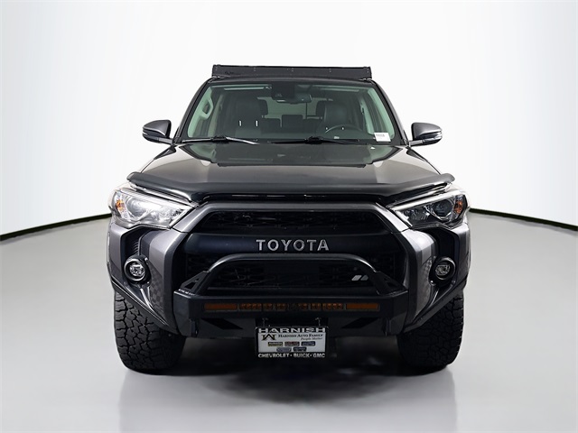 Vehicle image 2 of 32