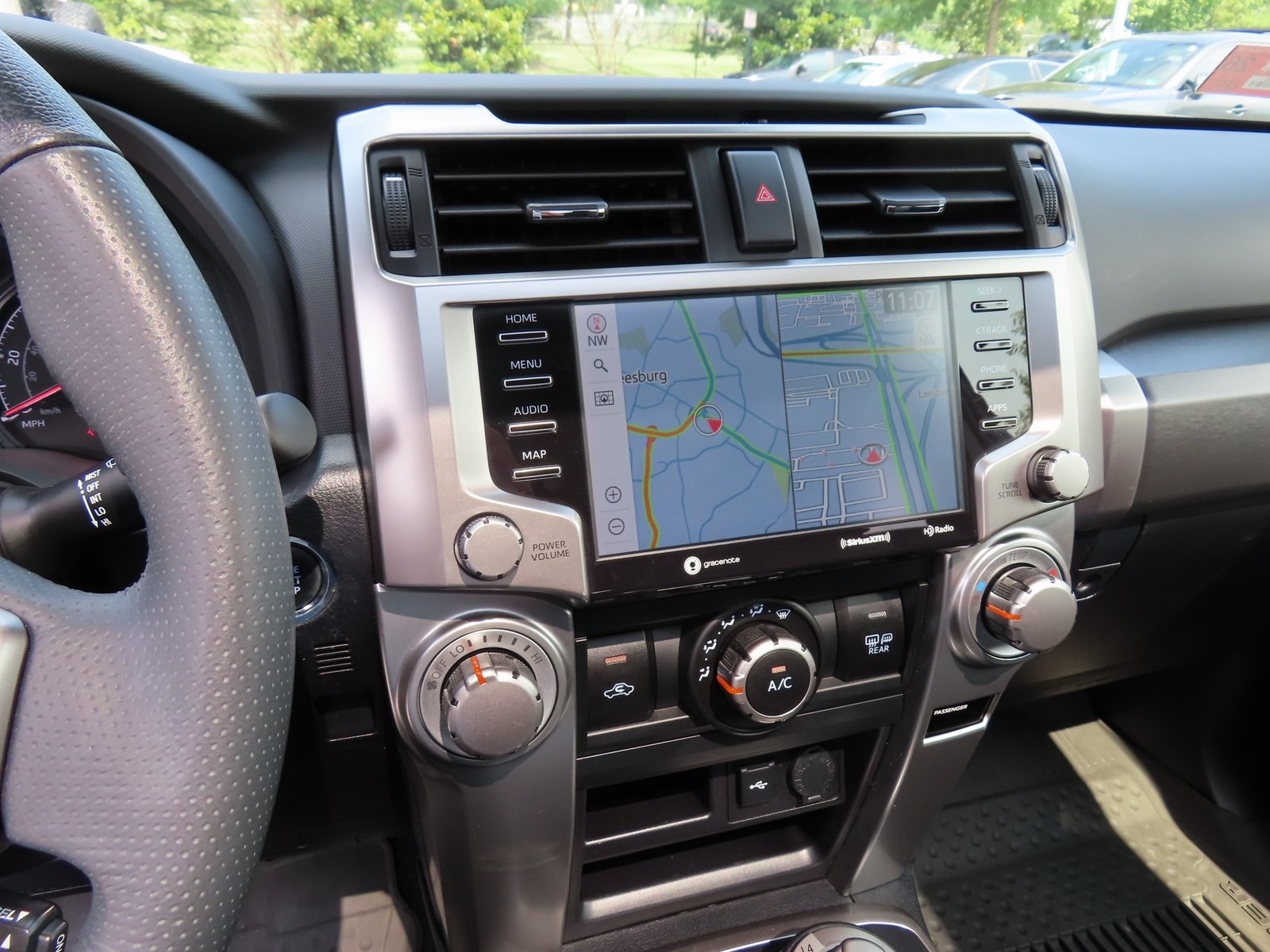 2022 Toyota 4Runner SR5 Premium Image 27 of 39