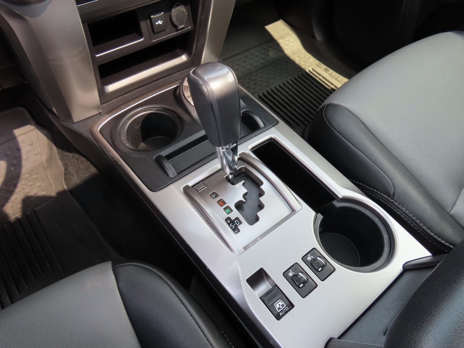 2022 Toyota 4Runner SR5 Premium Image 28 of 39