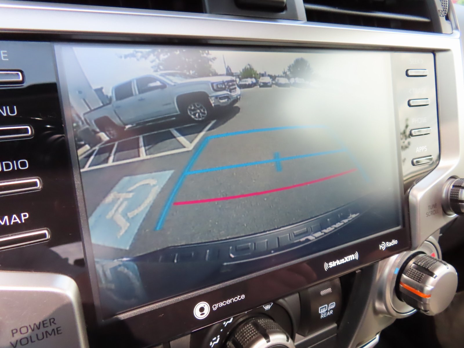 2022 Toyota 4Runner SR5 Premium Image 26 of 39