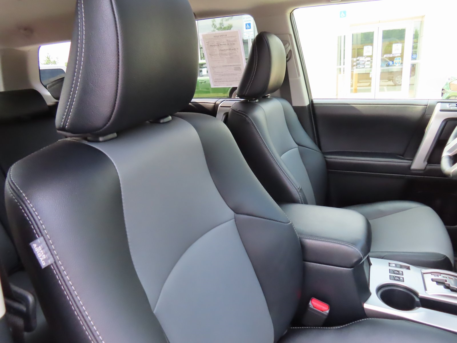 2022 Toyota 4Runner SR5 Premium Image 14 of 39