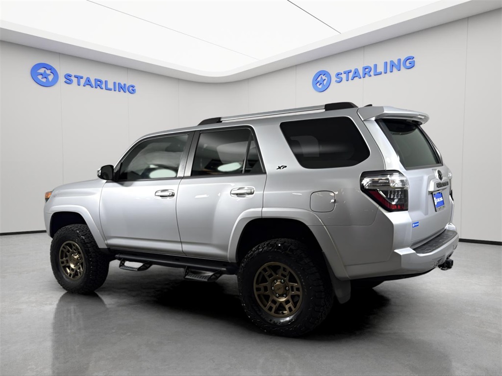 Vehicle image 14 of 36