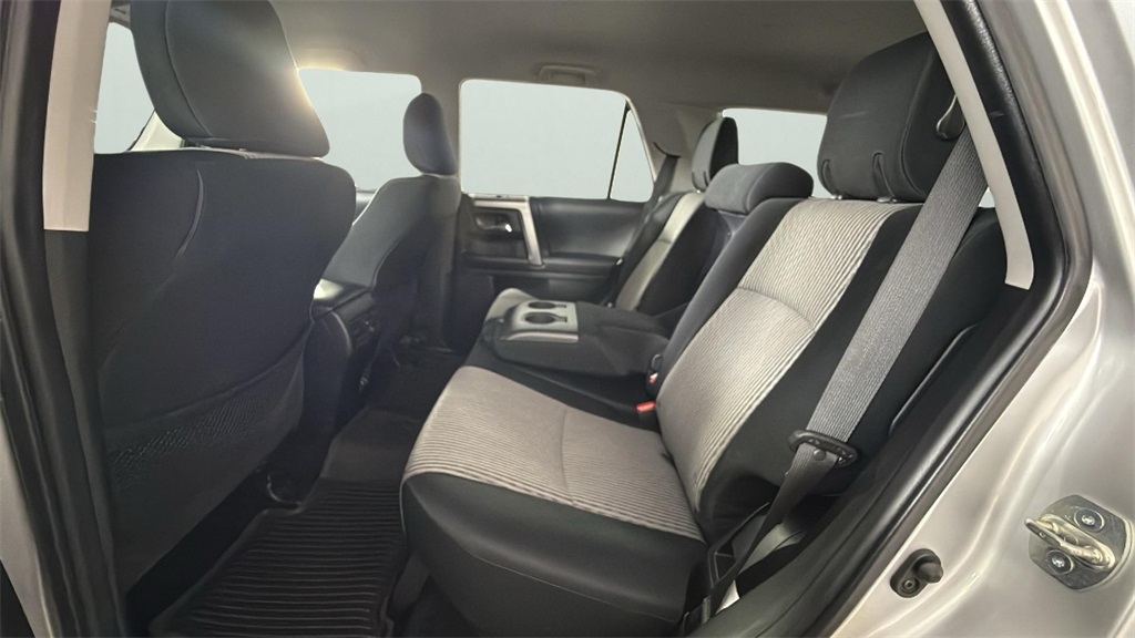 Vehicle image 20 of 36