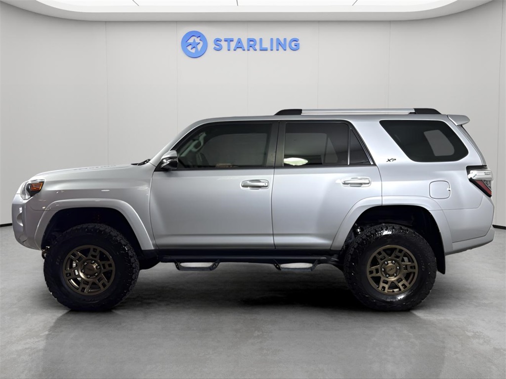 Vehicle image 16 of 36