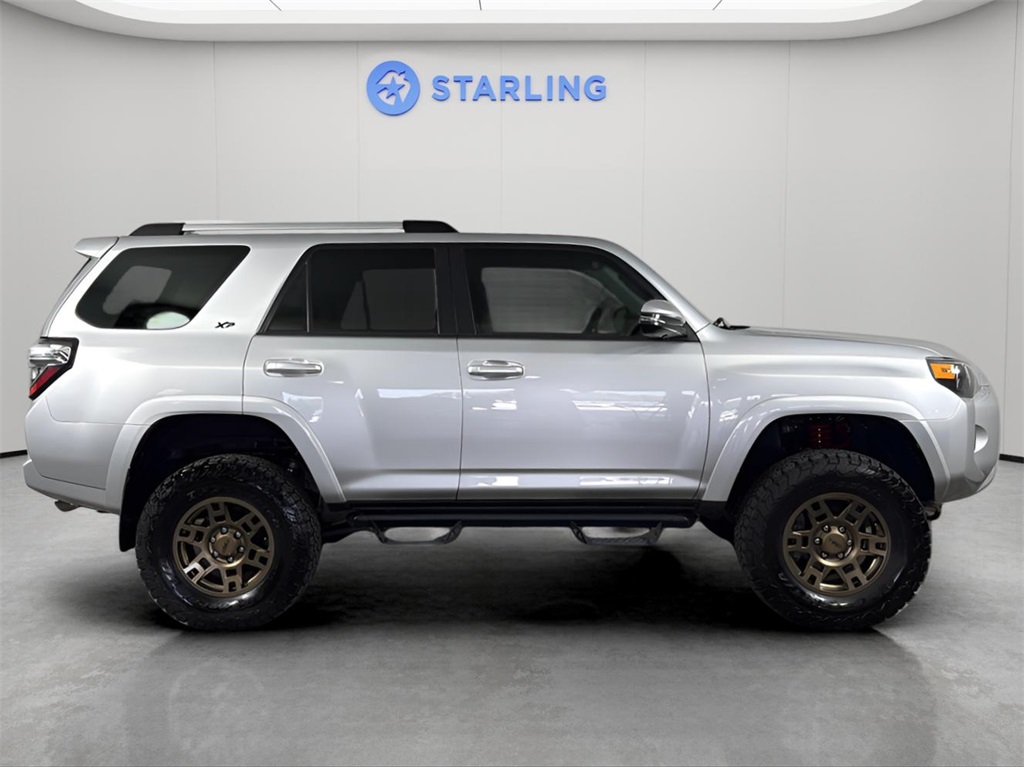 Vehicle image 8 of 36