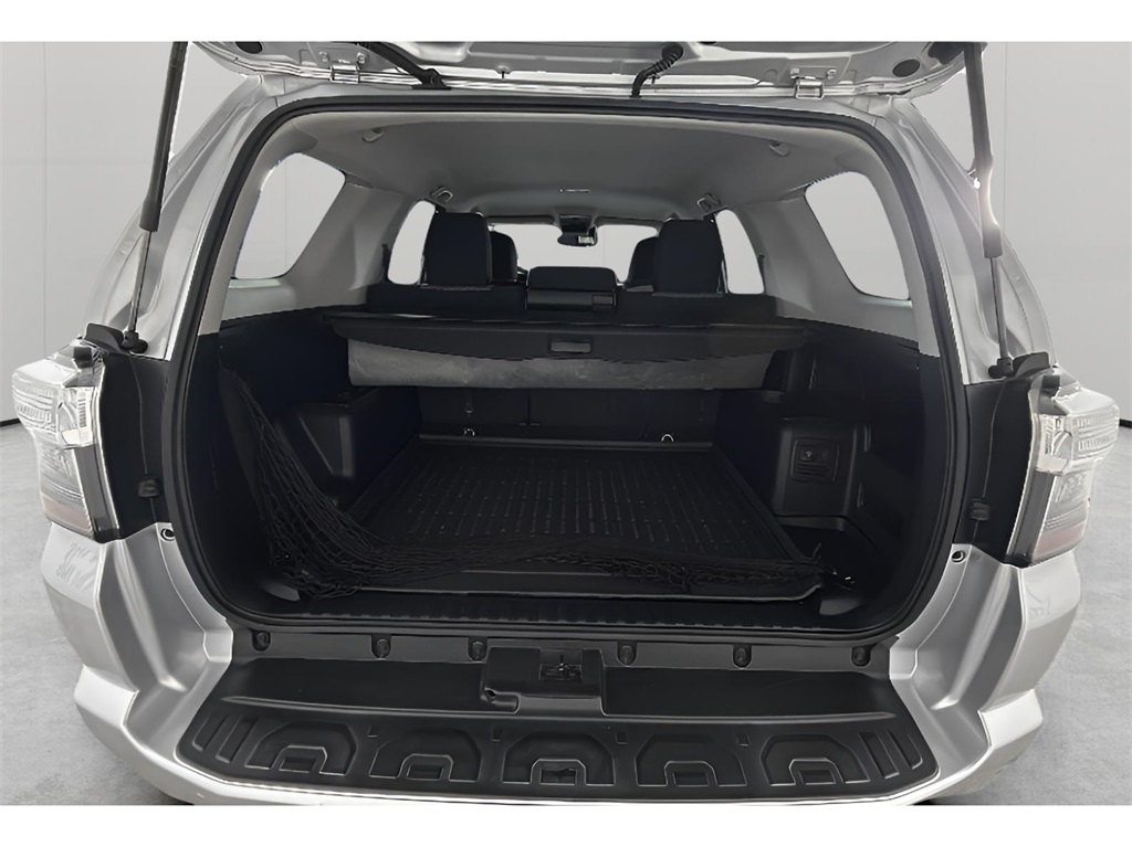 Vehicle image 18 of 36