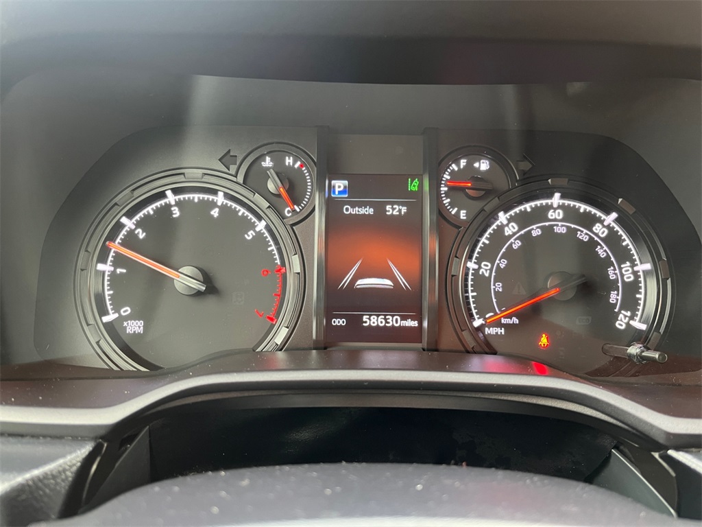 Vehicle image 20 of 44