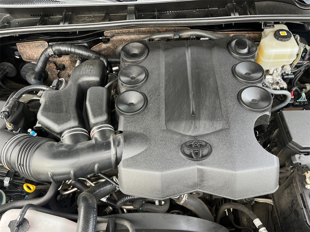 Vehicle image 41 of 44