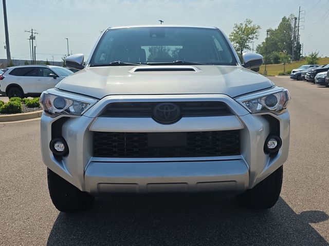 2022 Toyota 4Runner TRD Off Road Image 2 of 26