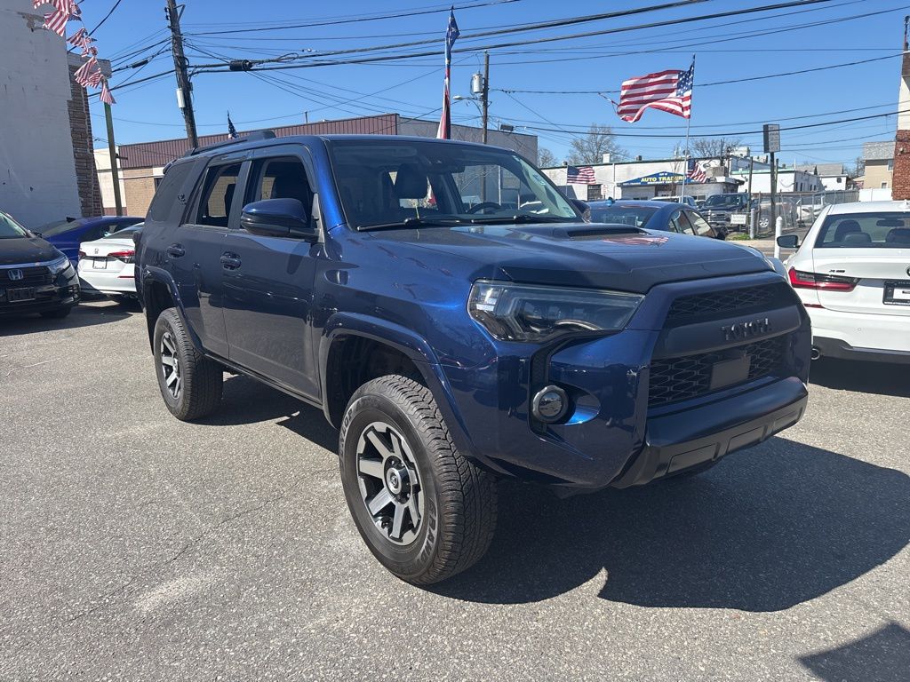 Vehicle image 4 of 38