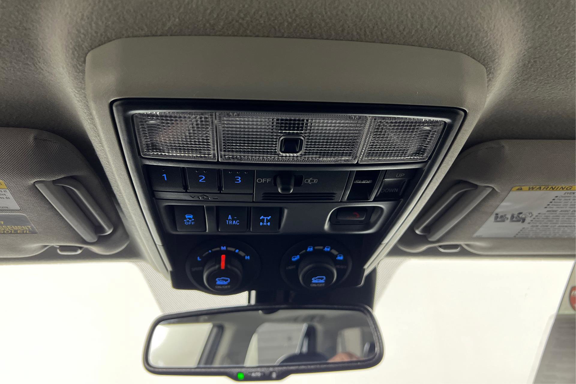 Vehicle image 12 of 29