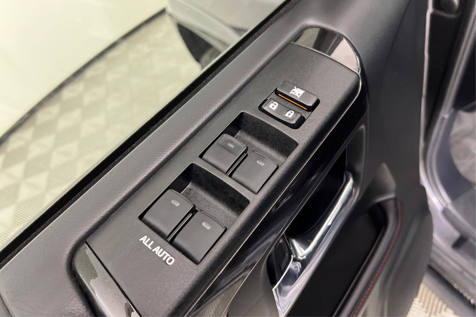 Vehicle image 29 of 29