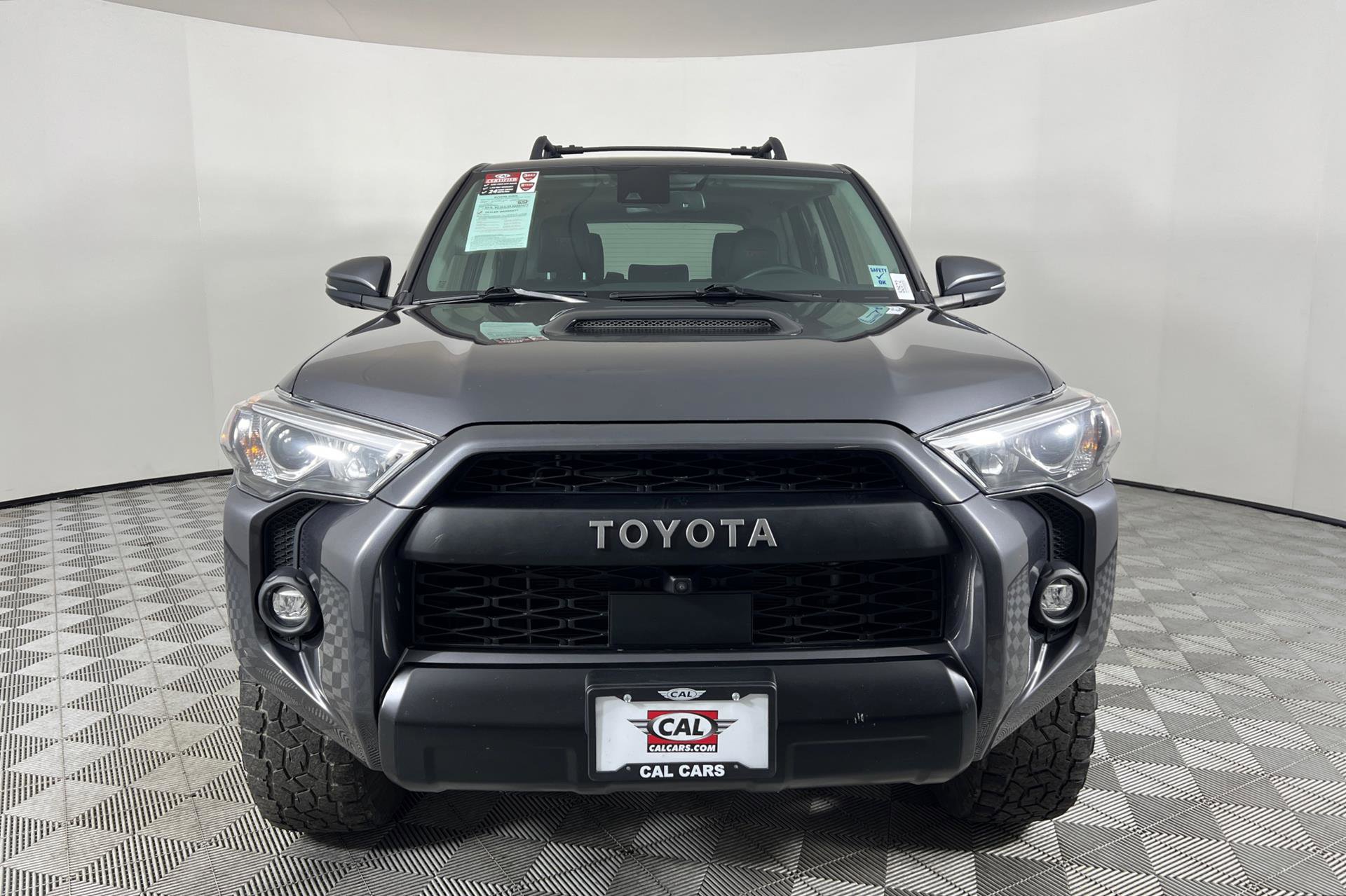 Vehicle image 2 of 29