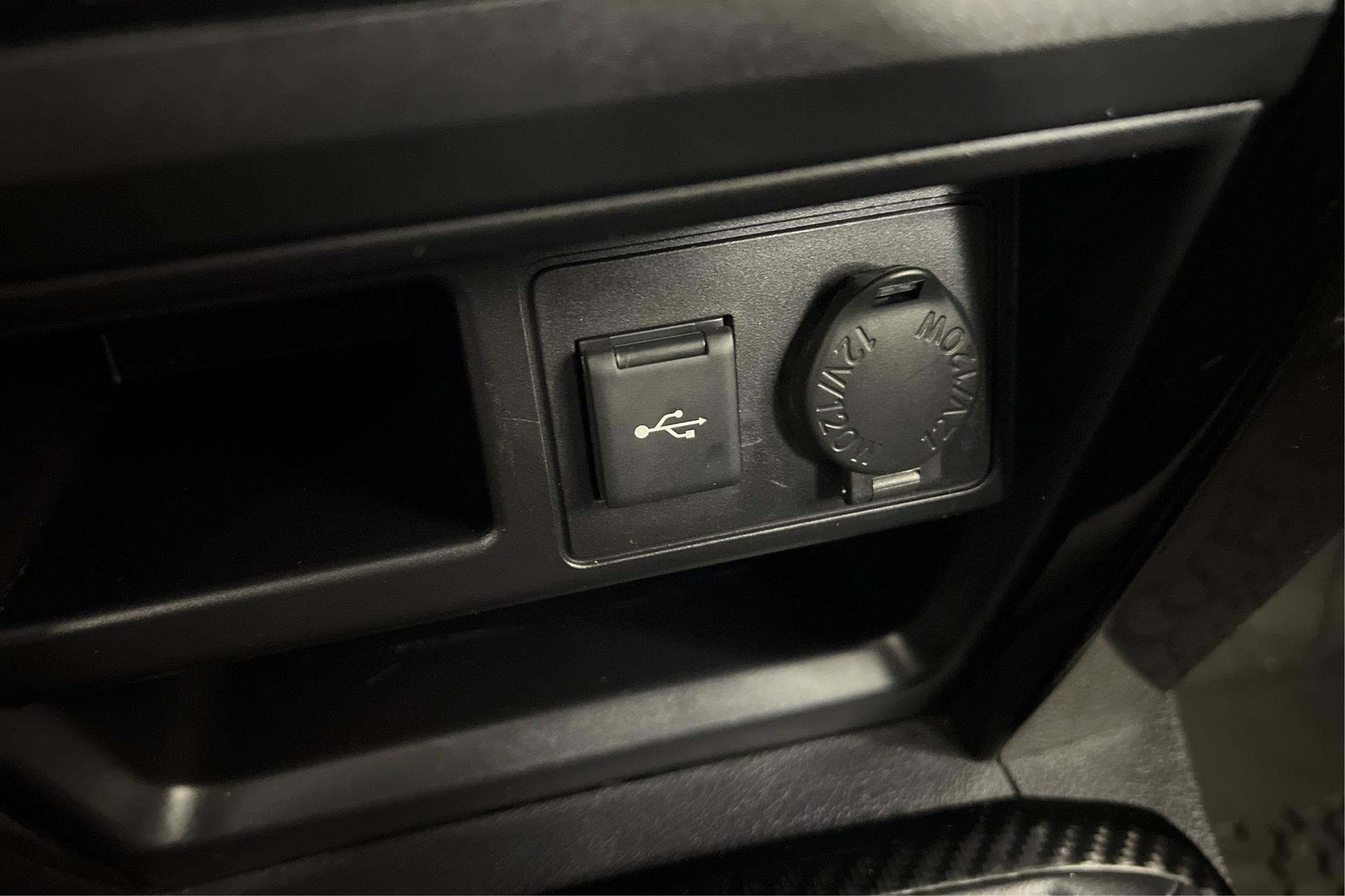 Vehicle image 28 of 29