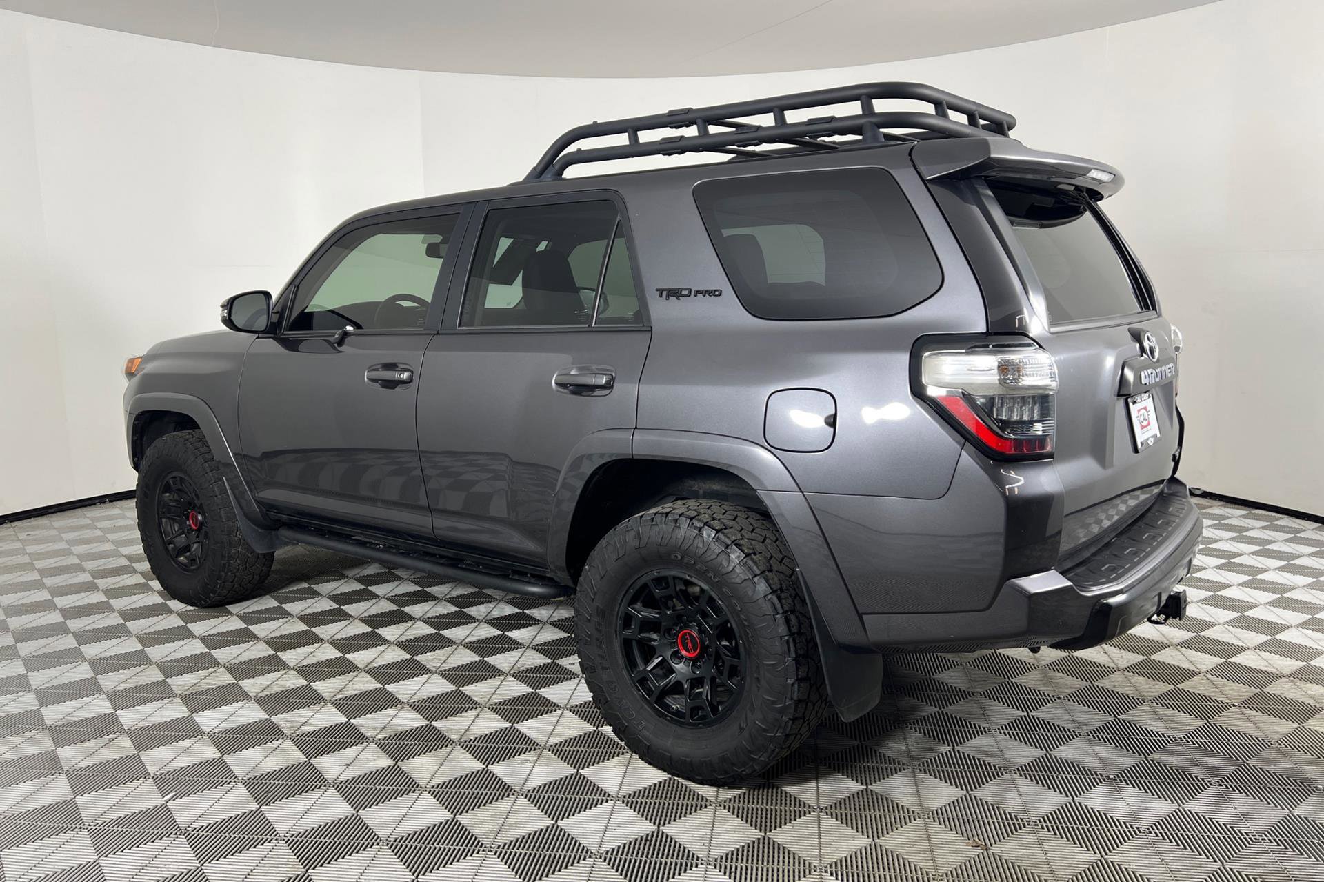 Vehicle image 6 of 29