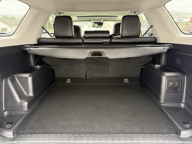 Vehicle image 14 of 45