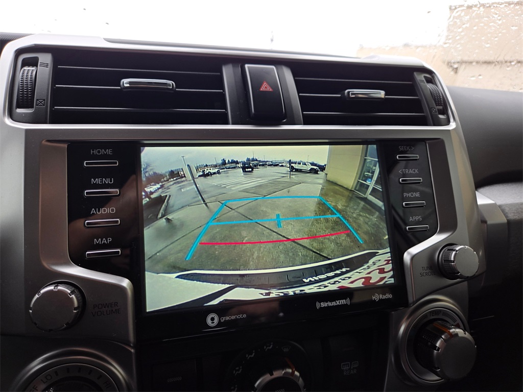 Vehicle image 15 of 20