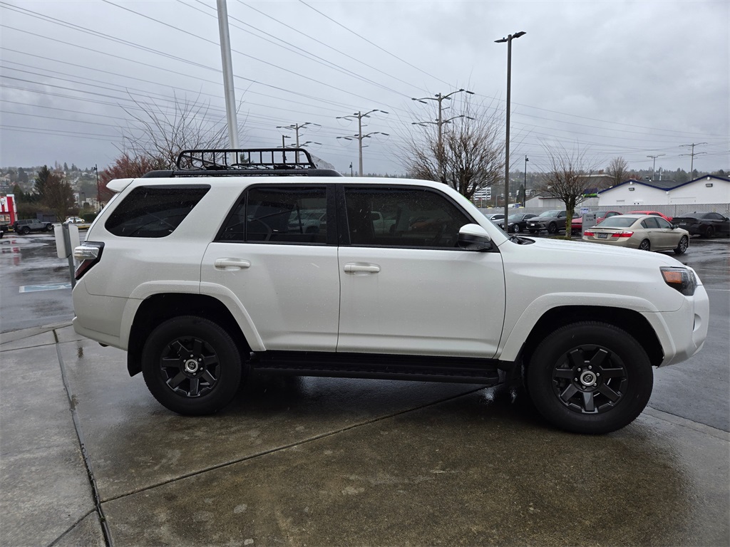 Vehicle image 3 of 20