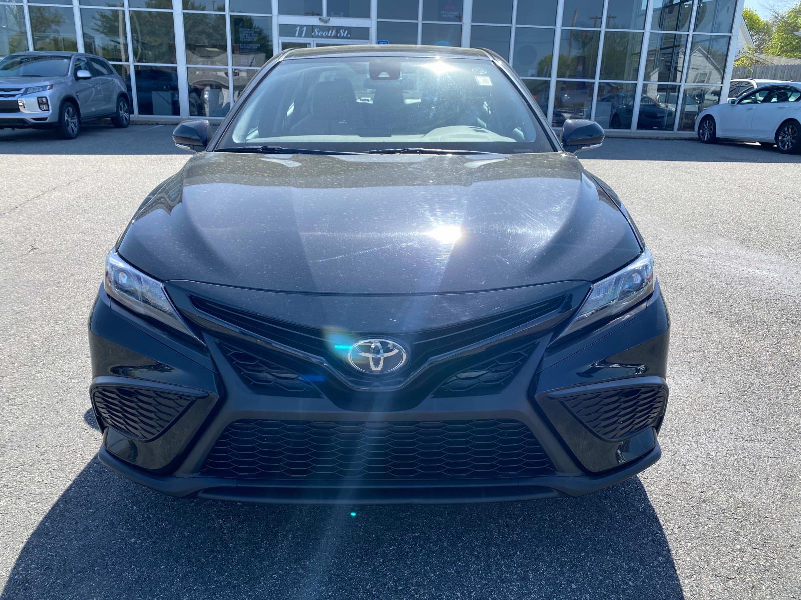 Vehicle image 4 of 22