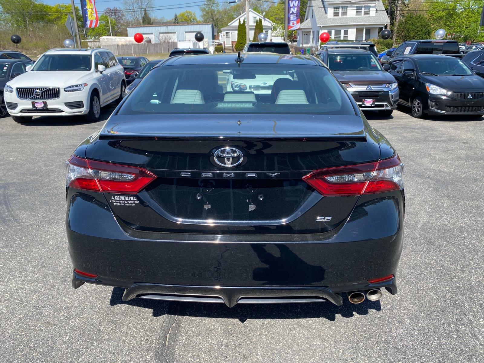 Vehicle image 5 of 22