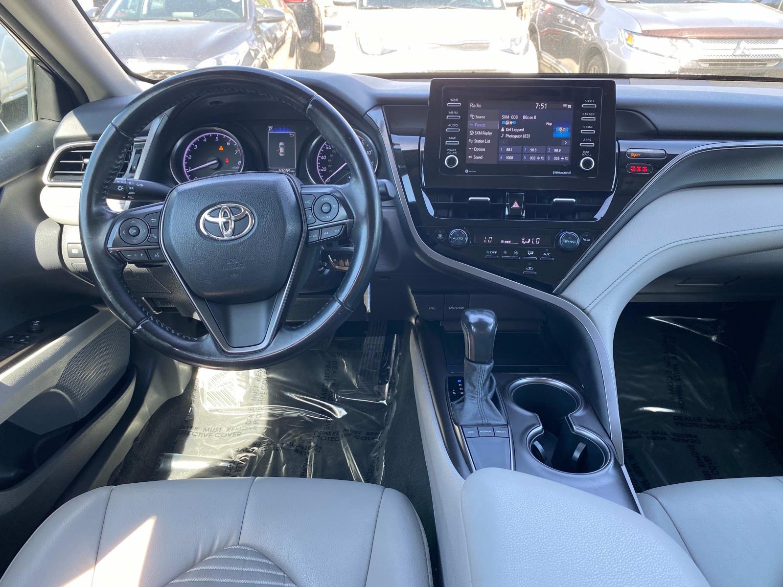 Vehicle image 9 of 22