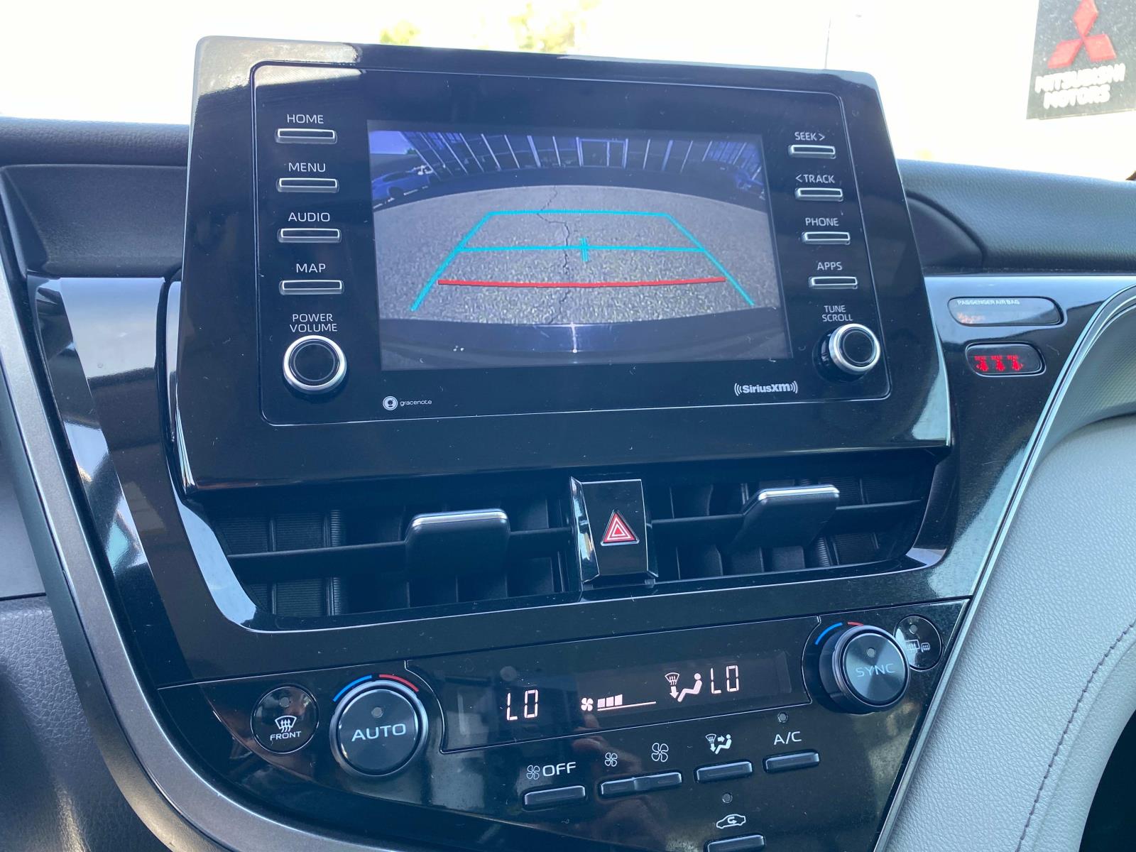 Vehicle image 11 of 22