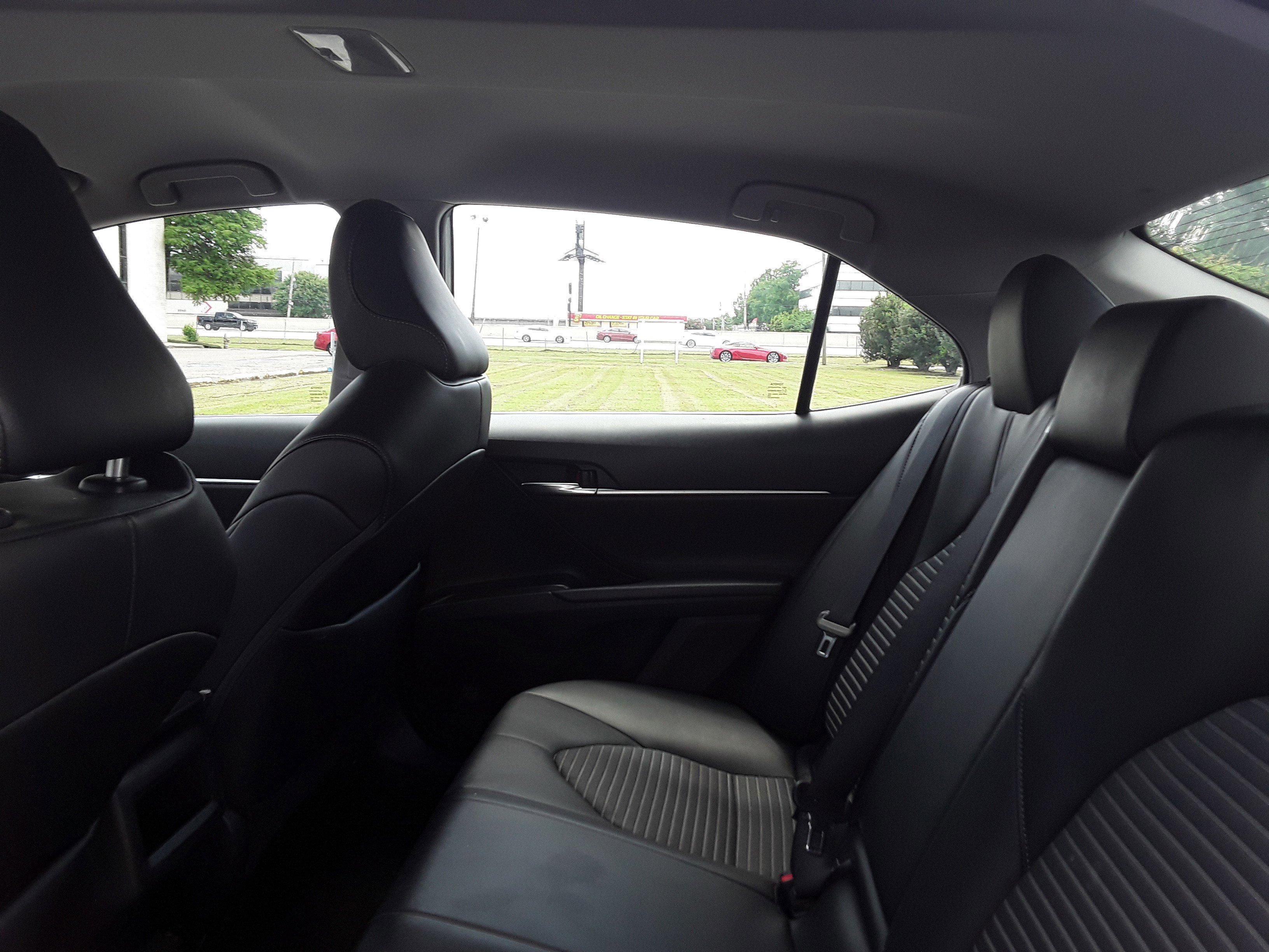 Vehicle image 10 of 22