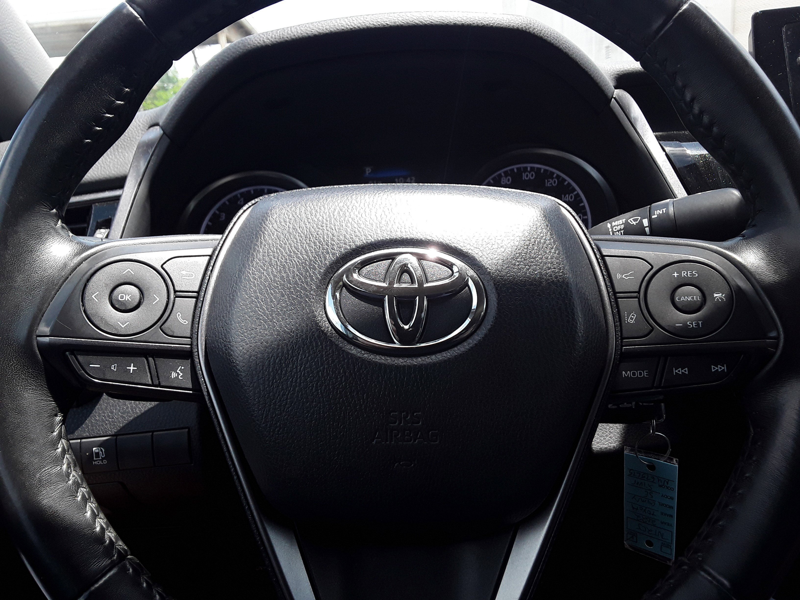 Vehicle image 19 of 22