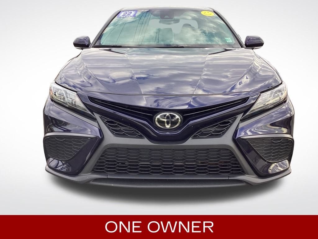 Vehicle image 2 of 33