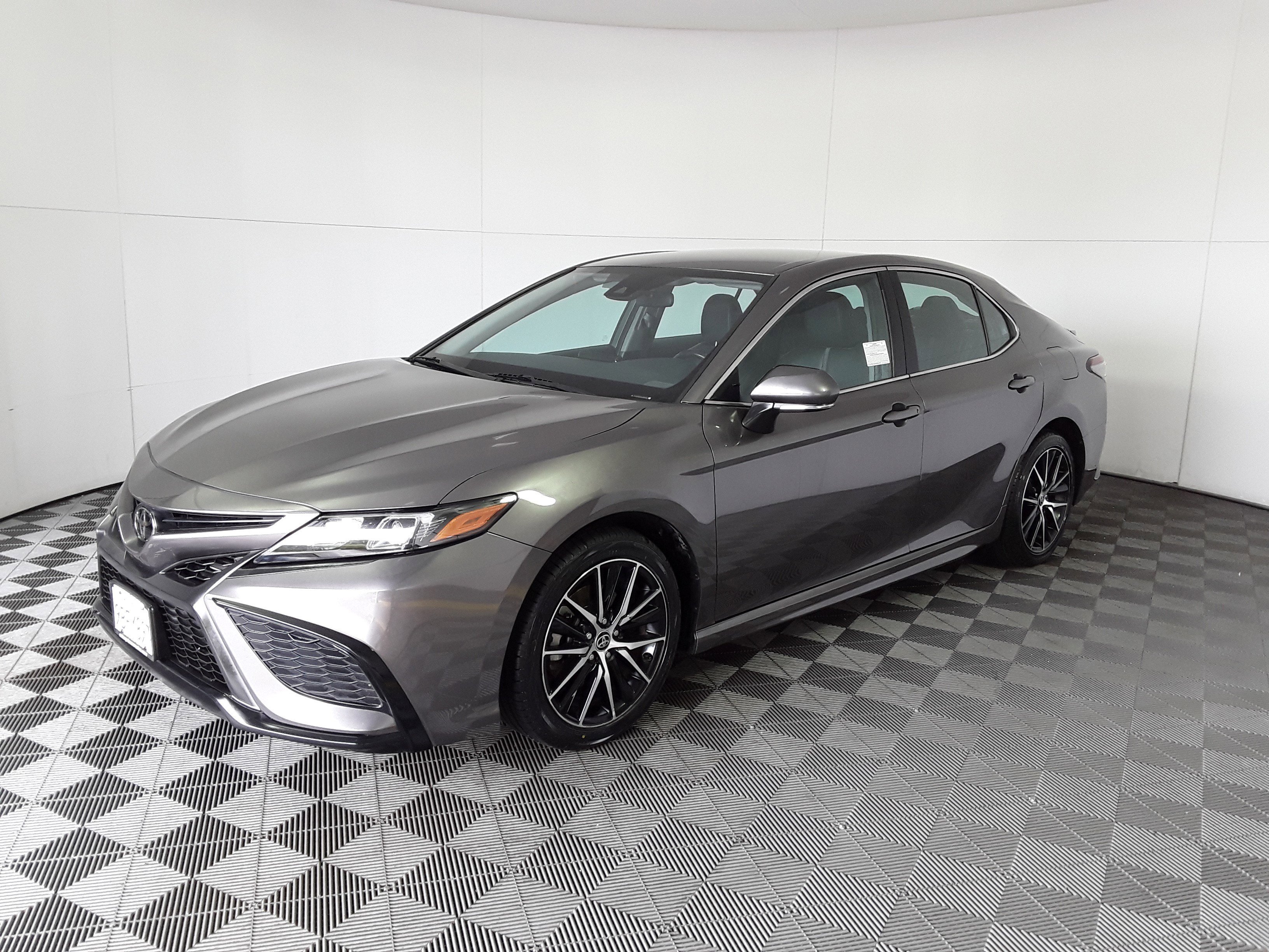 Vehicle image 1 of 21