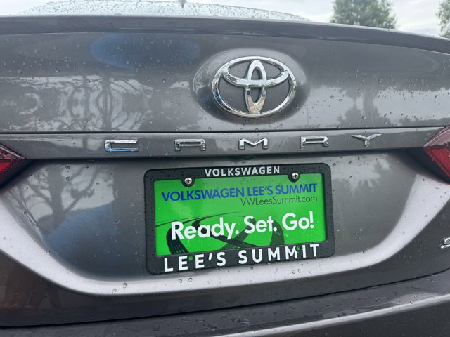 Vehicle image 11 of 34