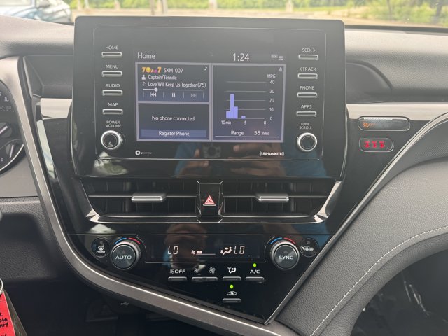 Vehicle image 25 of 34