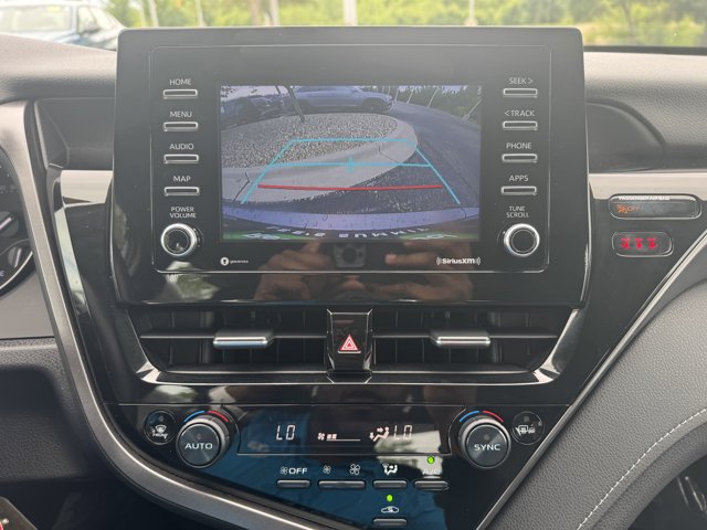 Vehicle image 26 of 34