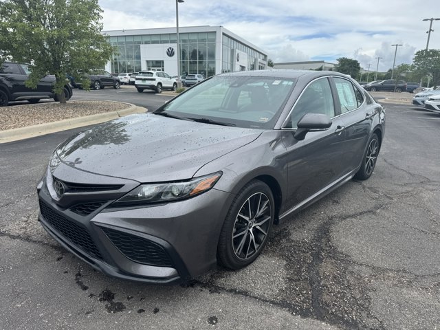 Vehicle image 2 of 34