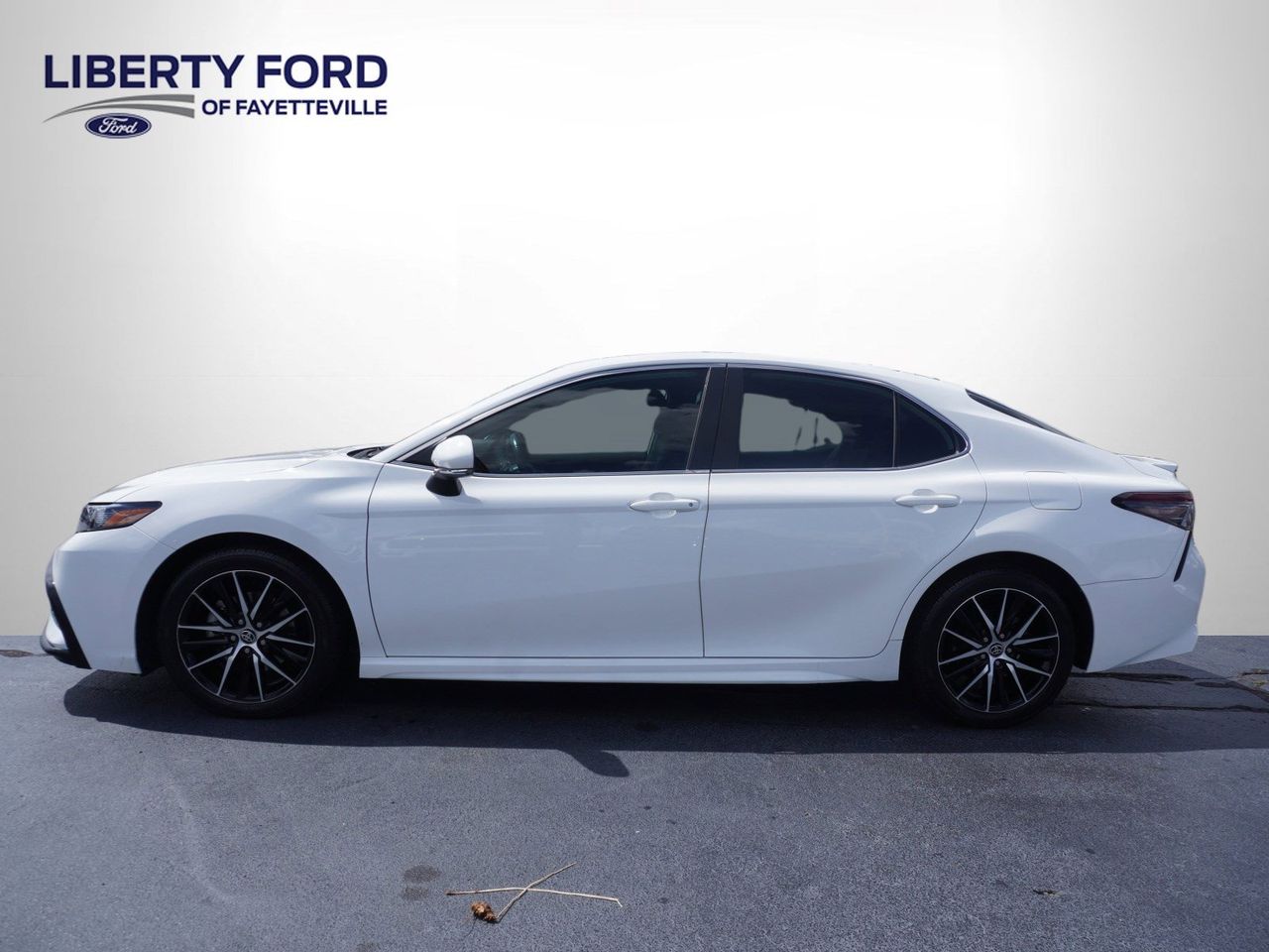 Vehicle image 9 of 30