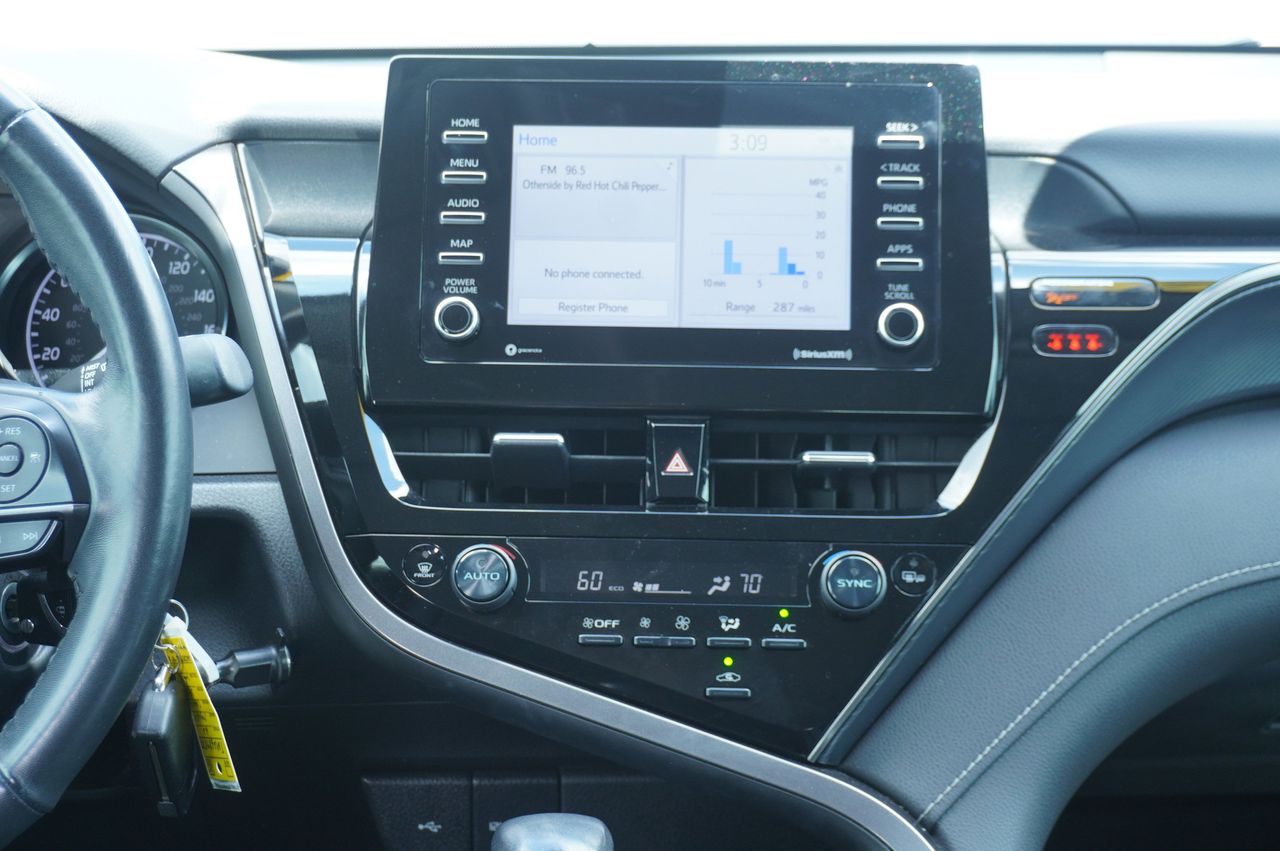 Vehicle image 11 of 30