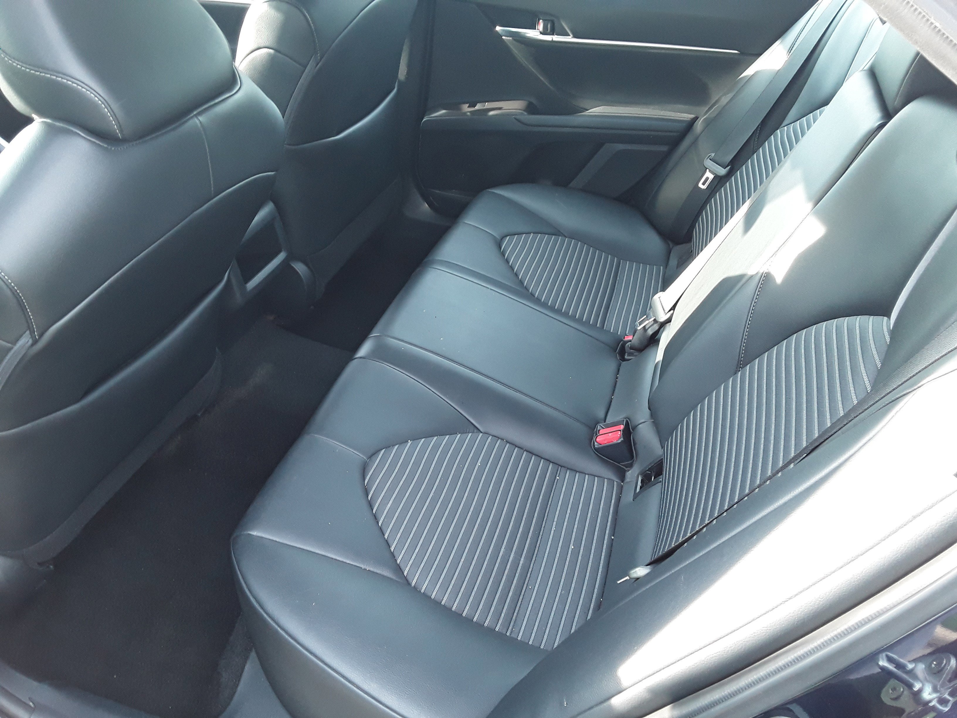 Vehicle image 7 of 13