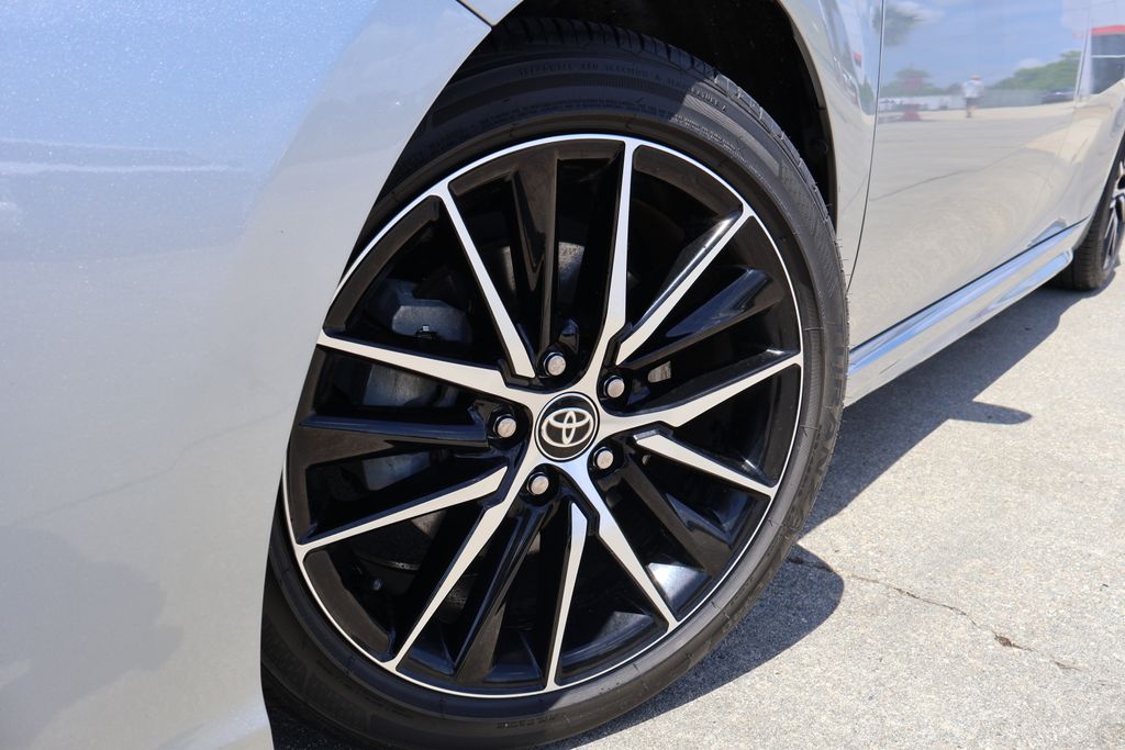 Vehicle image 25 of 25