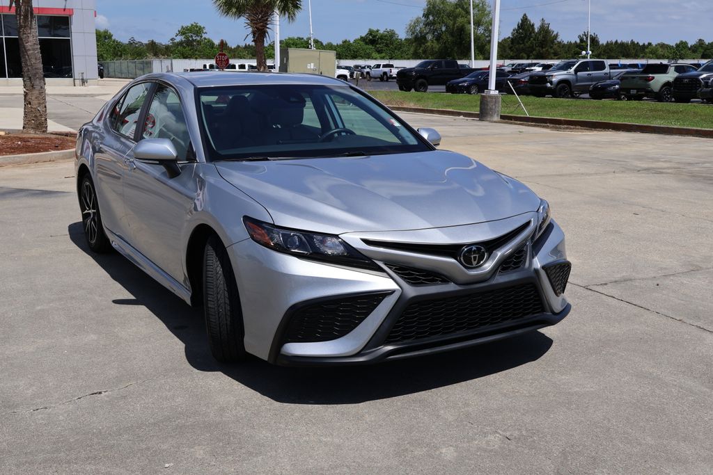 Vehicle image 3 of 25