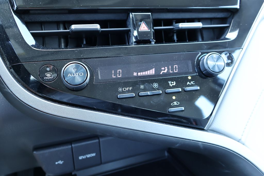Vehicle image 20 of 25