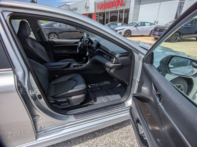 Vehicle image 10 of 29
